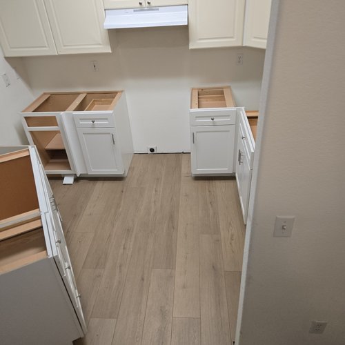 Flooring-By-Designs-Installs-Laminate-2